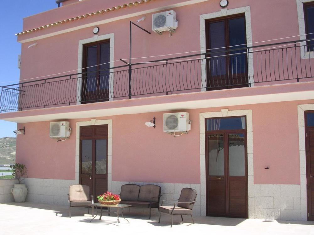 Il Mirto E La Rosa Bed & Breakfast 3*
