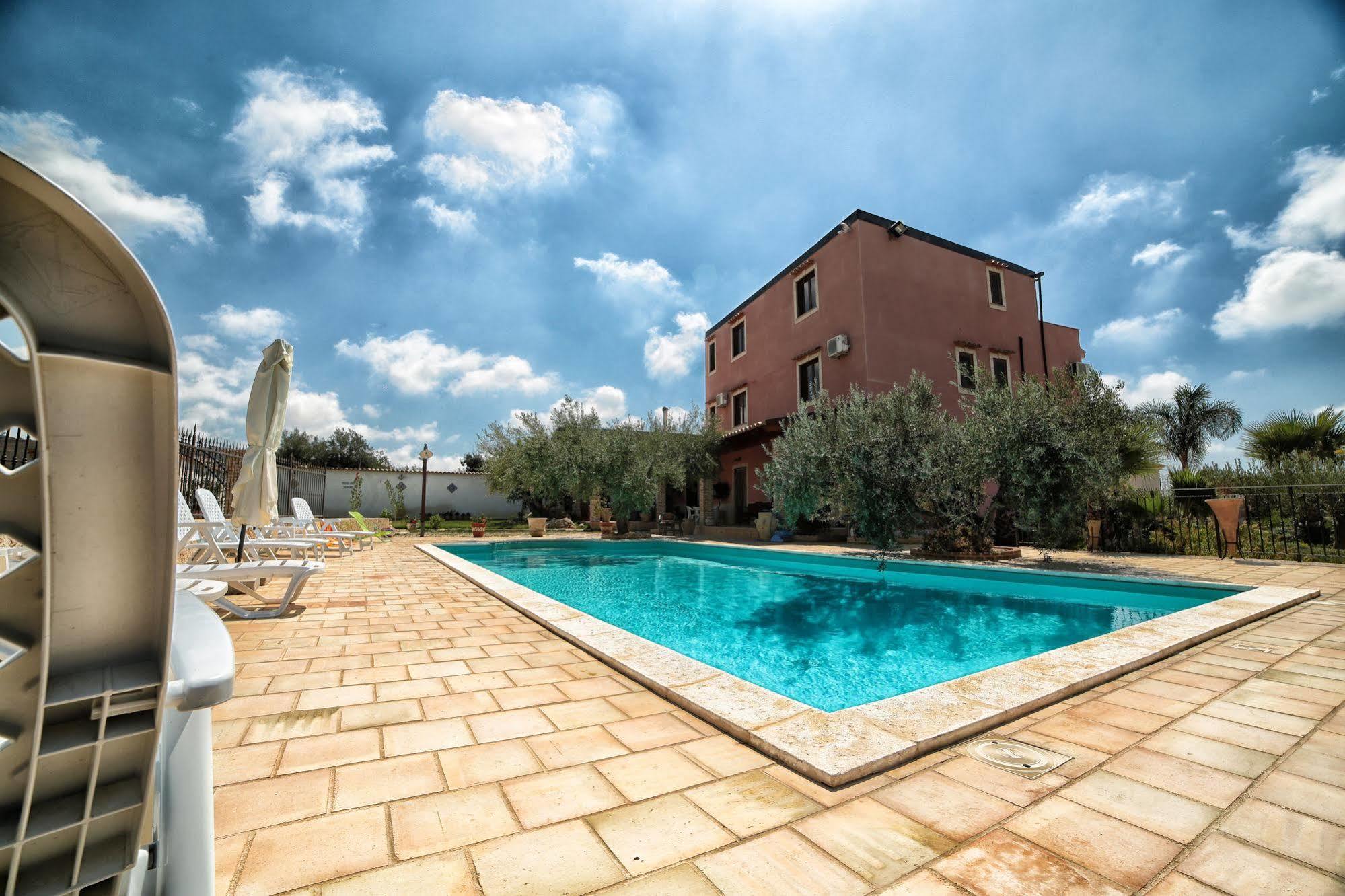 Bed & Breakfast Il Mirto E La Rosa 3*